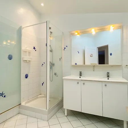 Maison Familiale En Plein Cœur De Sur * La Couarde-sur-Mer