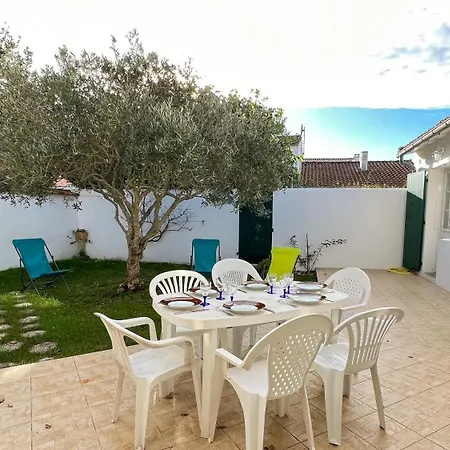 Maison Familiale En Plein Cœur De Sur * La Couarde-sur-Mer