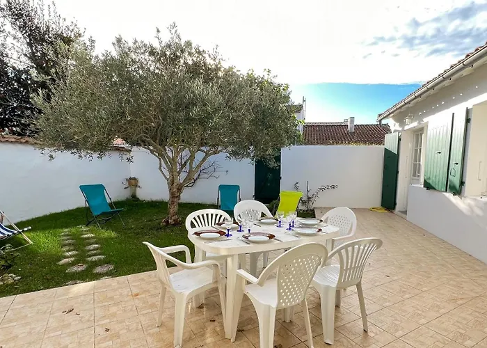 Maison Familiale En Plein Coeur De Sur * La Couarde-sur-Mer